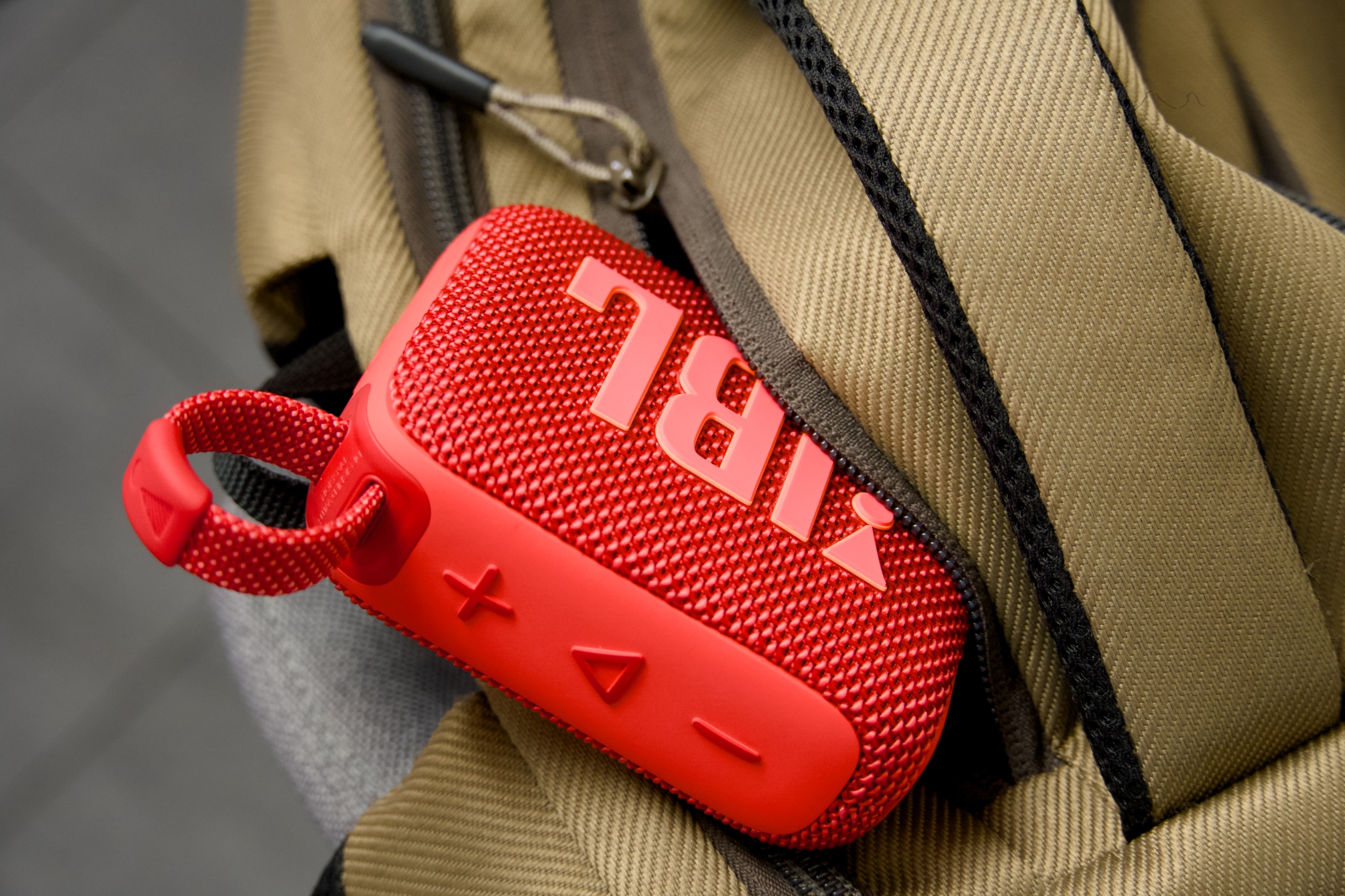 JBL Go 4 vs Flip 6 comparison