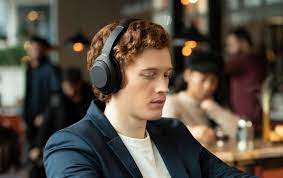 Sony WH-1000XM4 vs Sony WH-CH720N differences